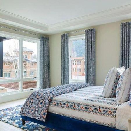Hotel Jerome, An Auberge Resort Aspen Bagian luar foto