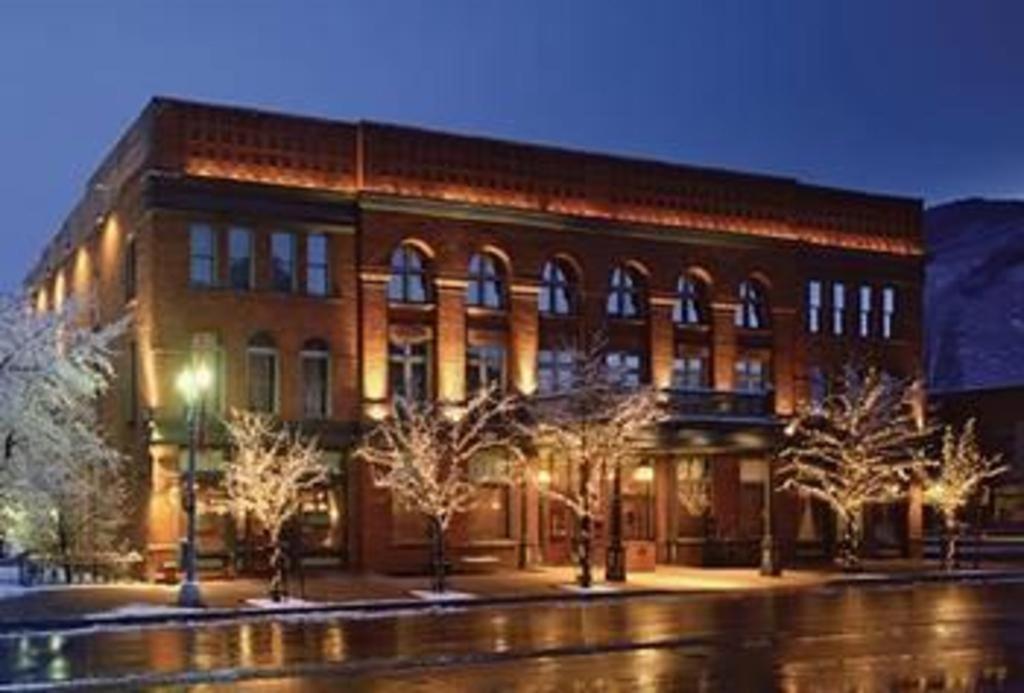 Hotel Jerome, An Auberge Resort Aspen Bagian luar foto