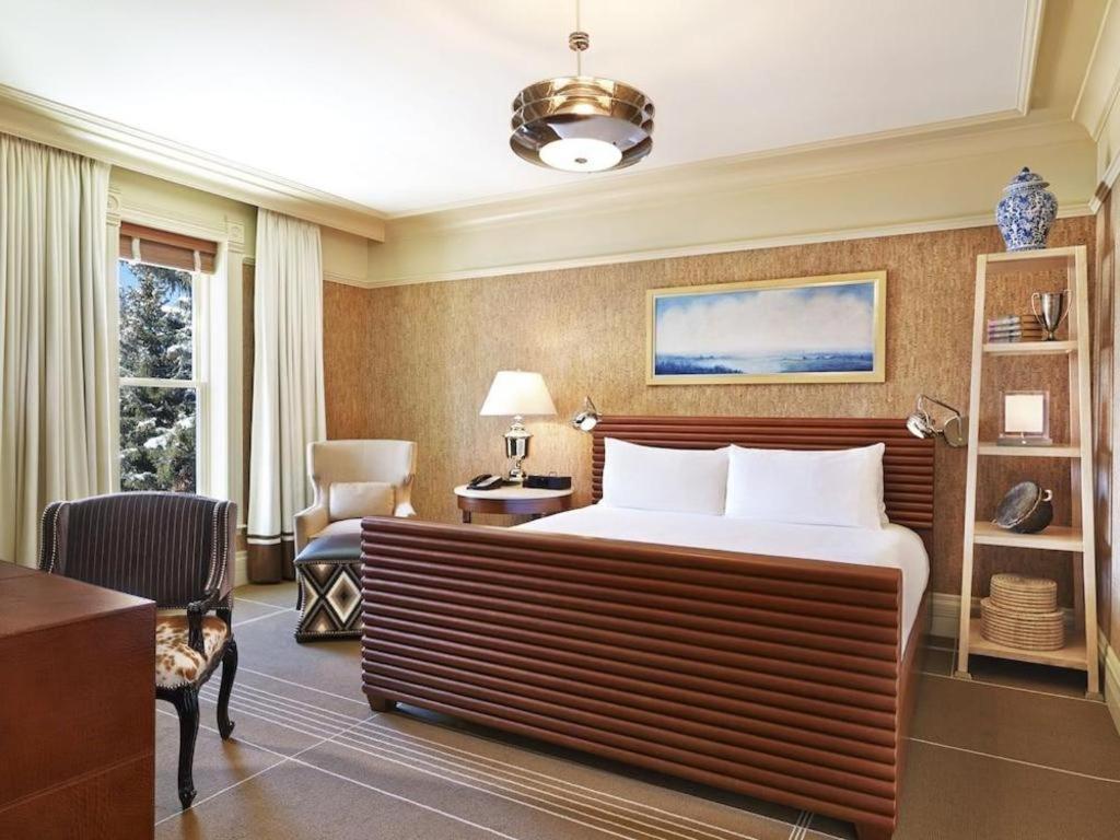 Hotel Jerome, An Auberge Resort Aspen Bagian luar foto