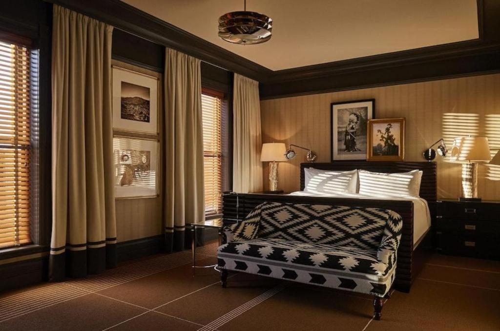 Hotel Jerome, An Auberge Resort Aspen Bagian luar foto