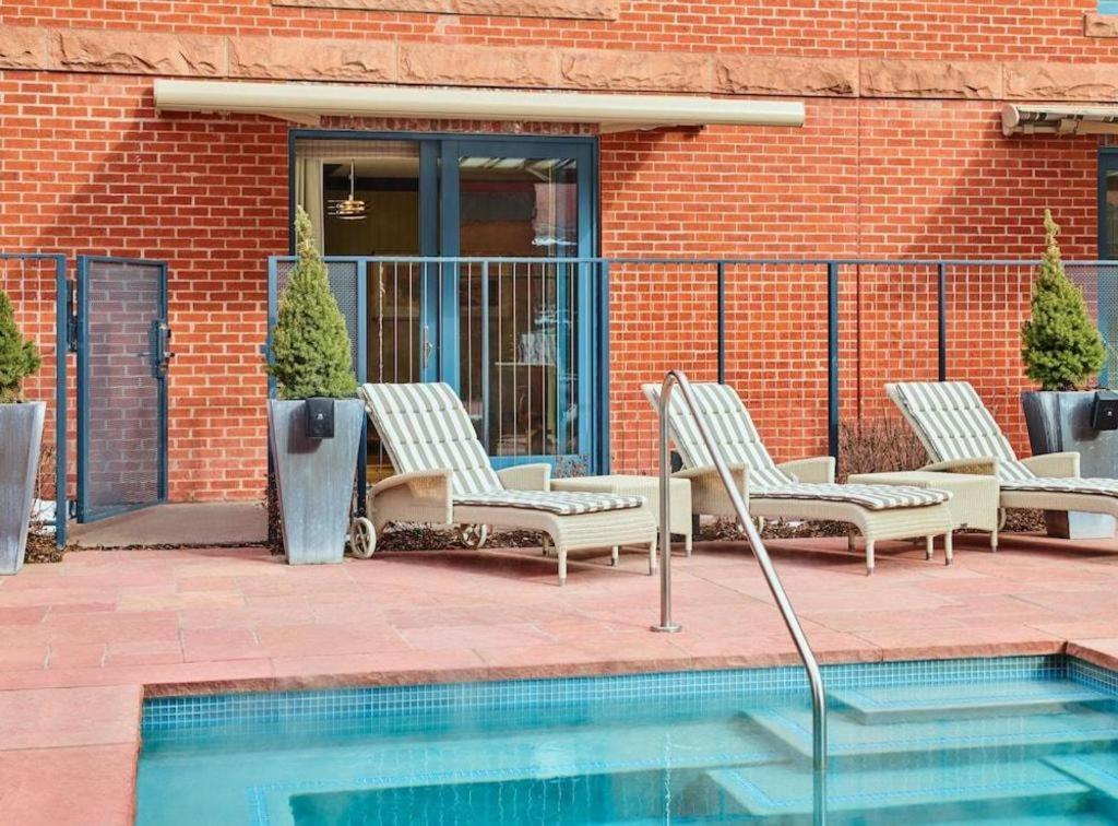 Hotel Jerome, An Auberge Resort Aspen Bagian luar foto