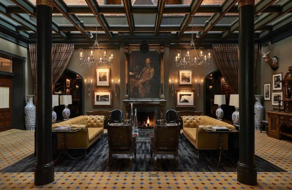 Hotel Jerome, An Auberge Resort Aspen Bagian luar foto