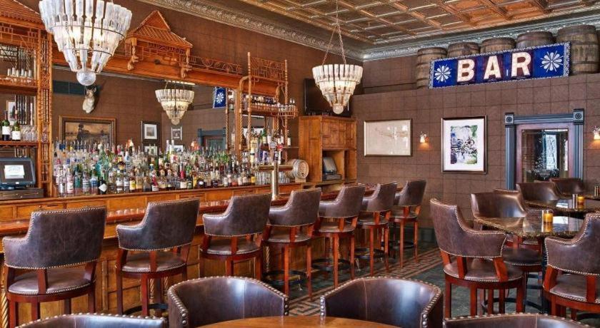Hotel Jerome, An Auberge Resort Aspen Bagian luar foto